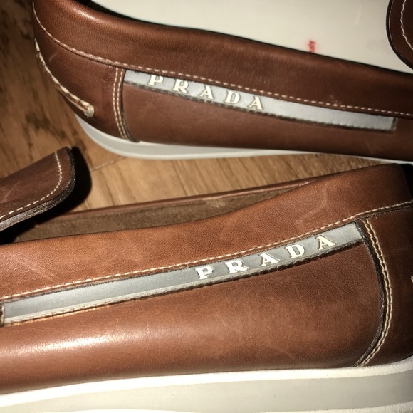 Prada Brown Boat shoe with draw string. - Picture 6 of 8